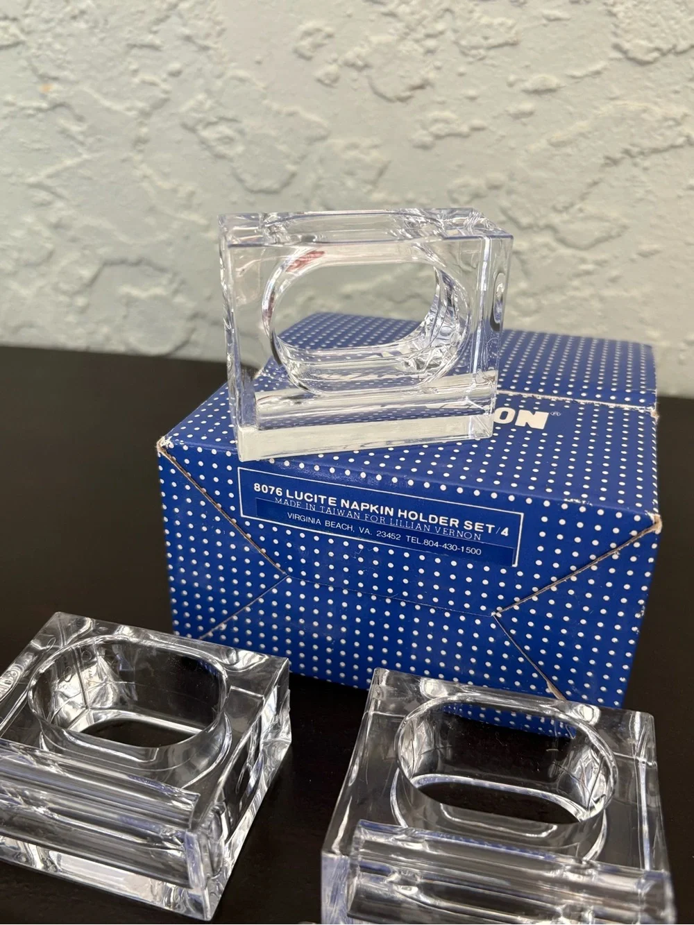 /vintage 2 sets of four Lillian Vernon clear lucite acrylic napkin ring holders